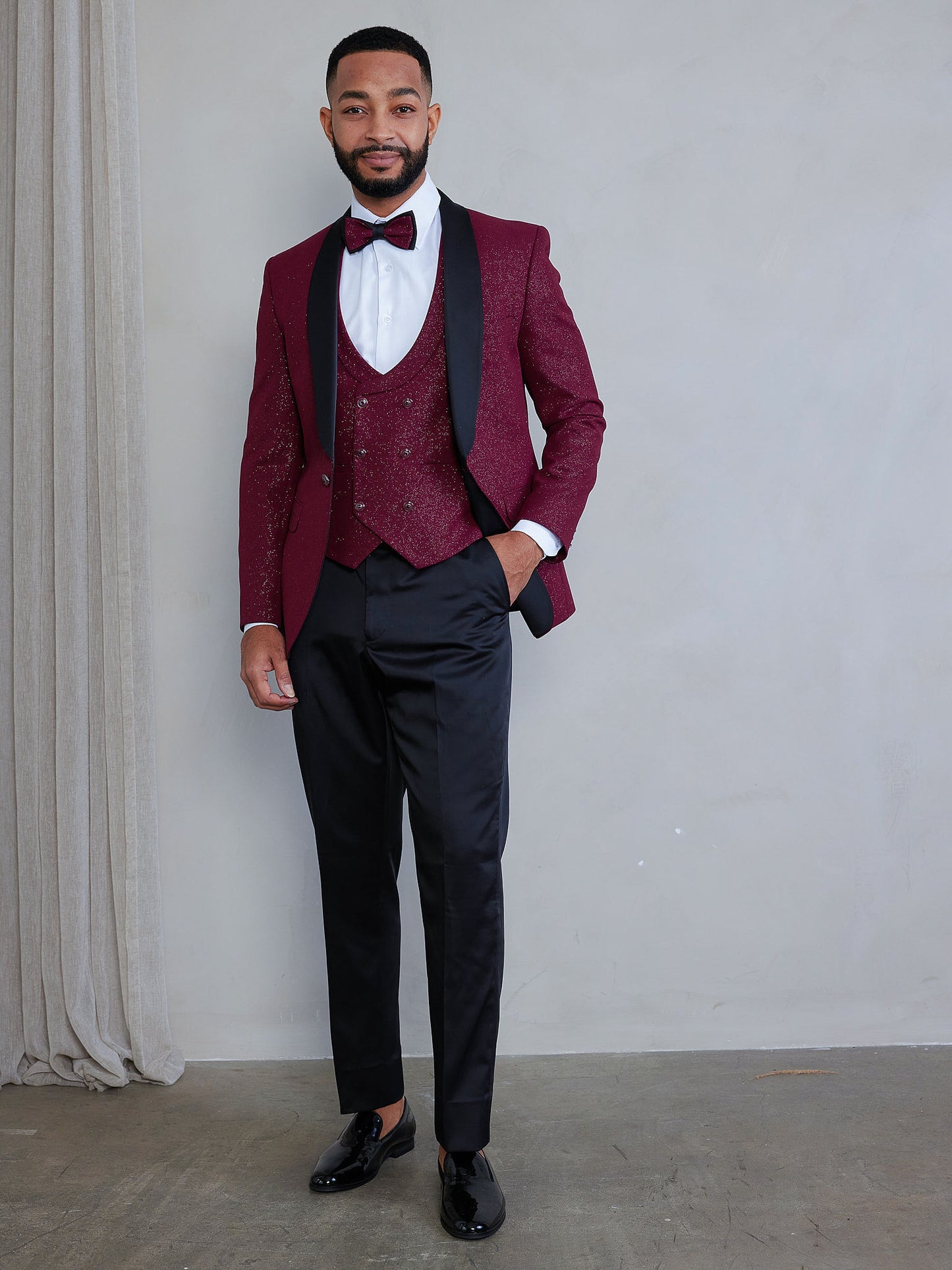 OMC Signature Men's Slim Fit Burgundy Modern Sequin Tuxedo Set (3-Pieces)