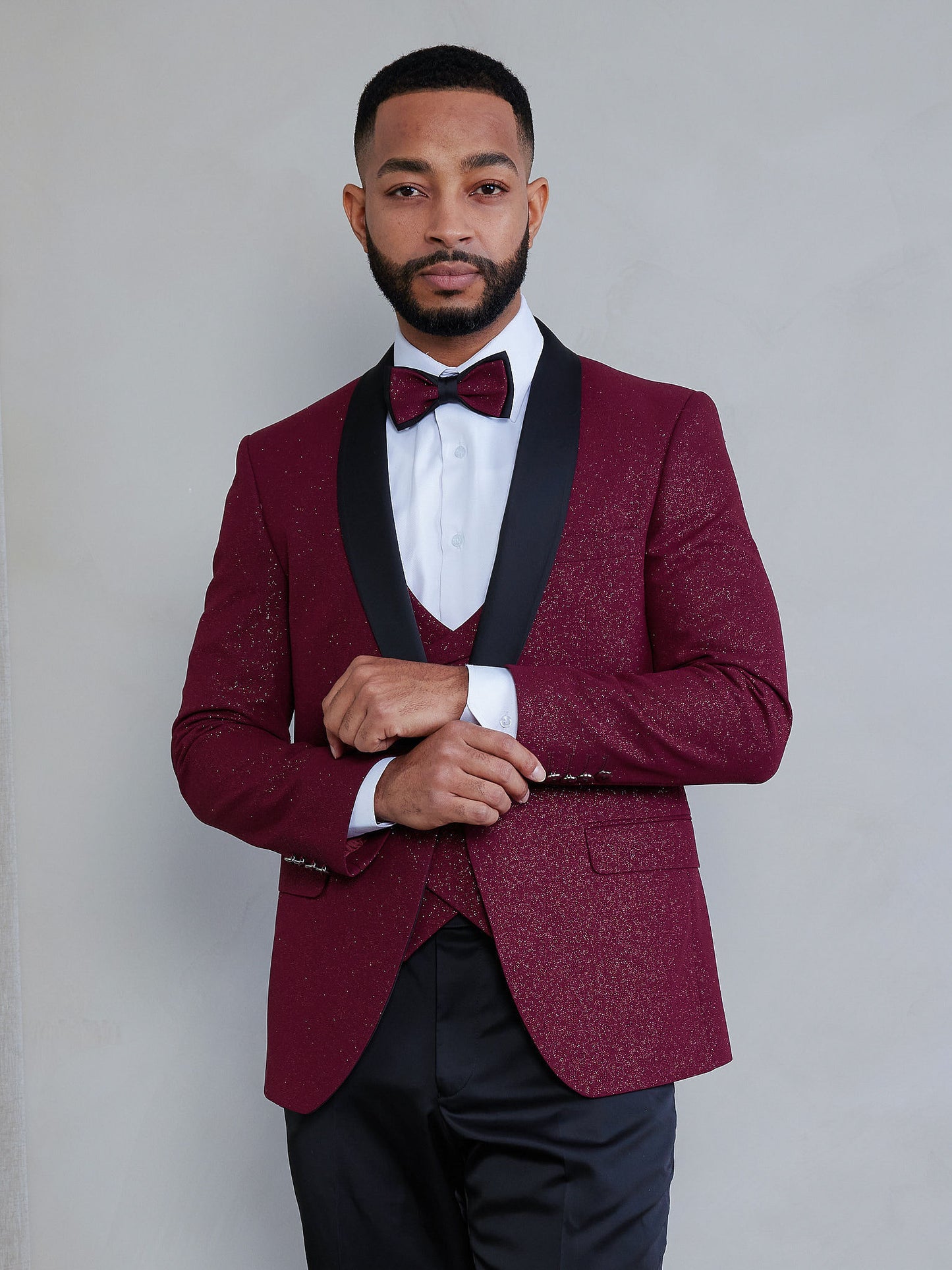 OMC Signature Men's Slim Fit Burgundy Modern Sequin Tuxedo Set (3-Pieces)