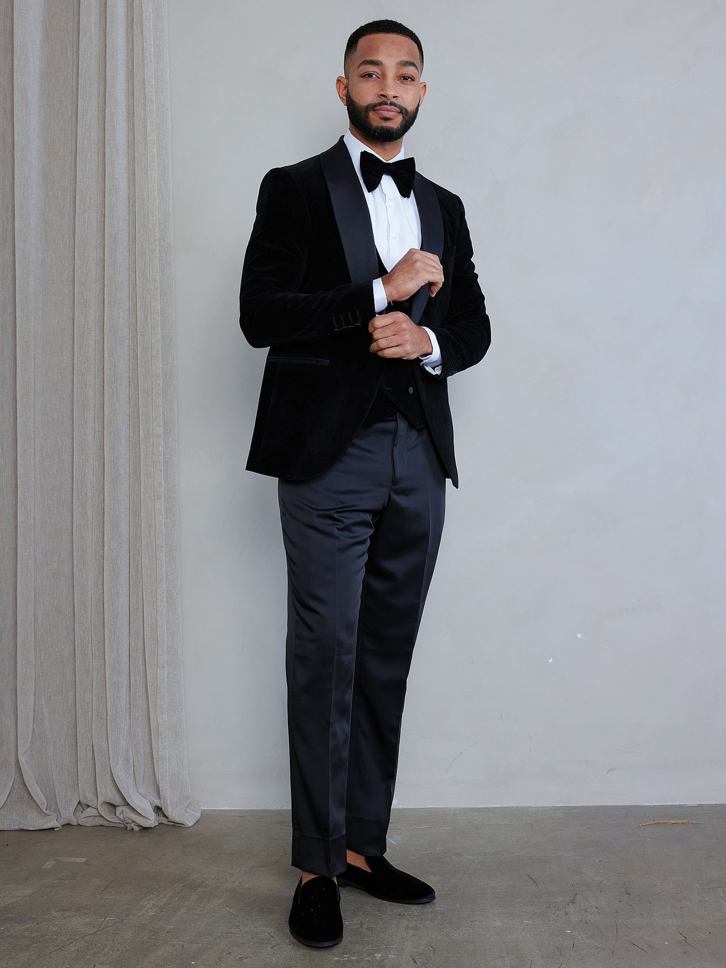 OMC Signature 3-Piece Black Men's Velvet Shawl Lapel Slim Fit Tuxedo Set