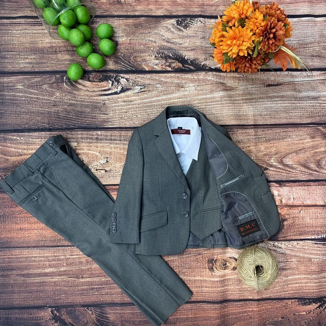 Boy's Medium Grey Slim Fit Suit
