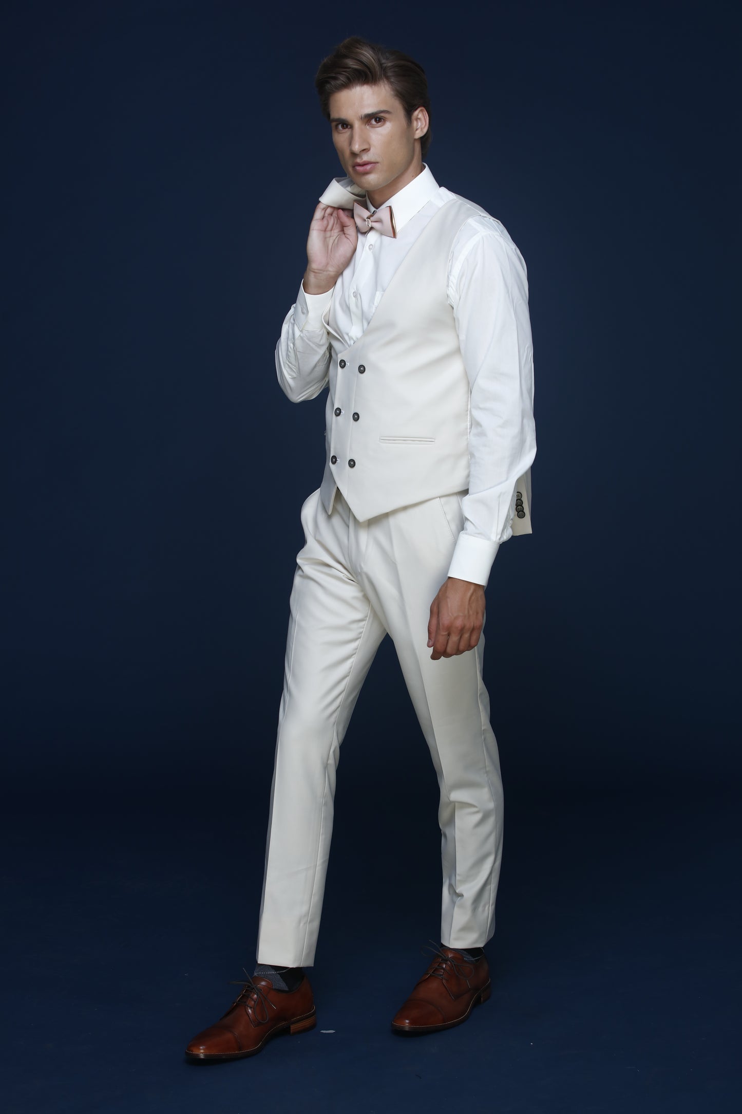 Men's 3-Pieces Slim Fit Peak Lapel Bone Color Wool Suit