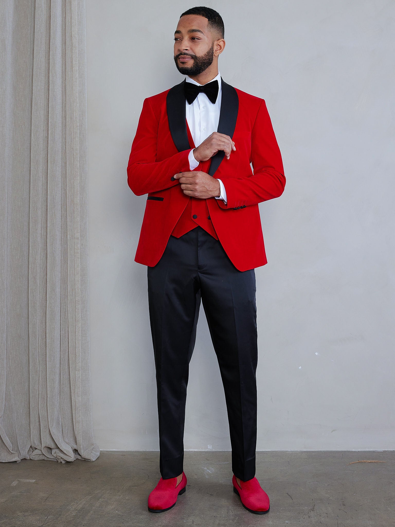 Deep Red Velvet Tuxedo Jacket for Stylish Grooms